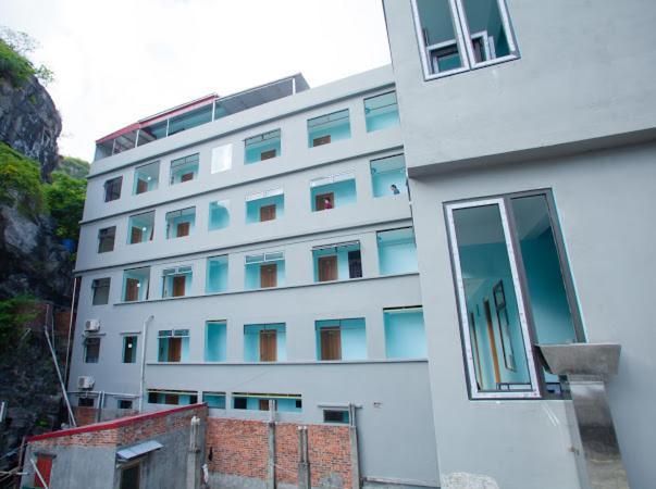 Huyen Vu Hostel Cat Ba Island Ngoại thất bức ảnh